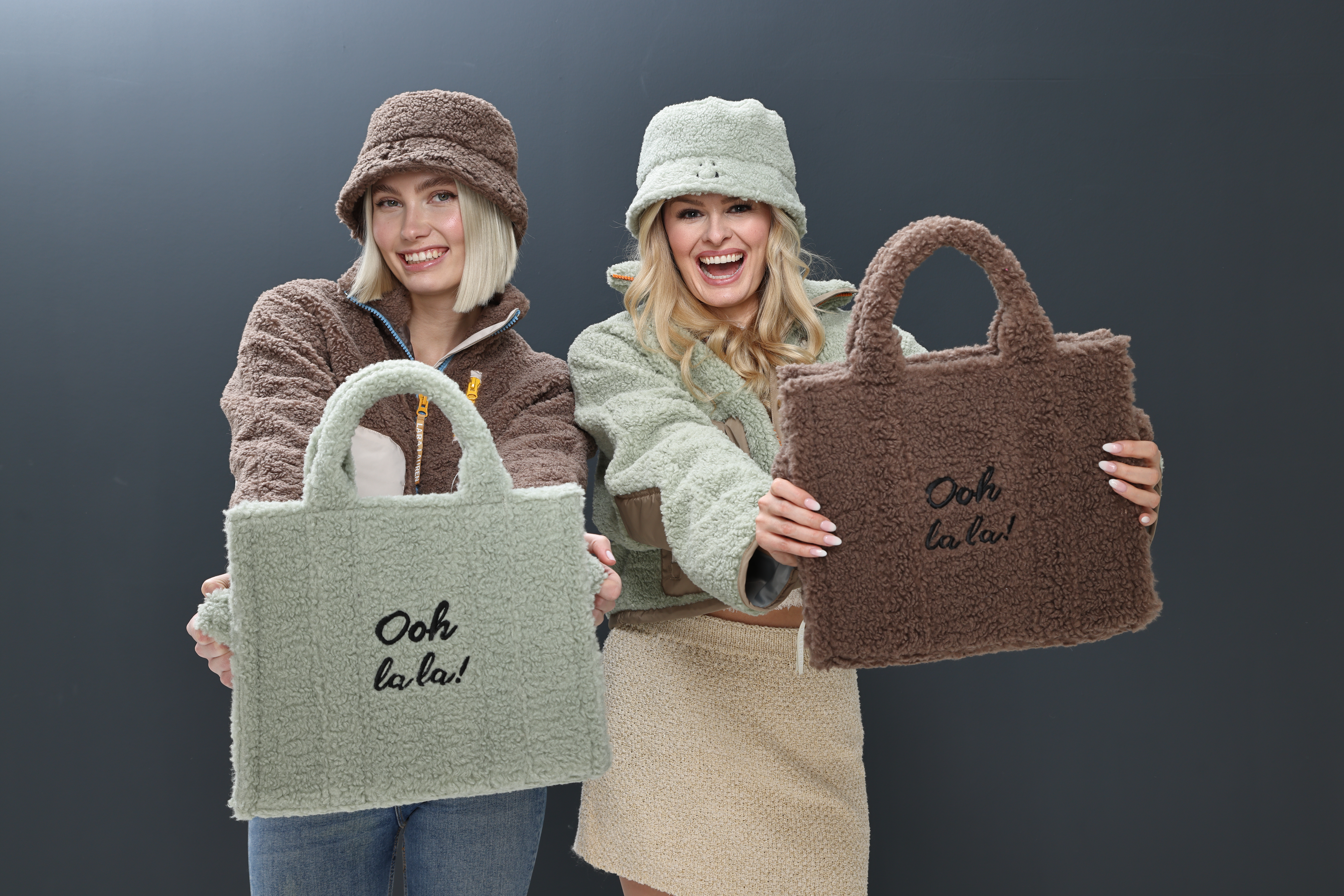 SALIA Teddytasche Flauschtasche Oh LaLa light olive